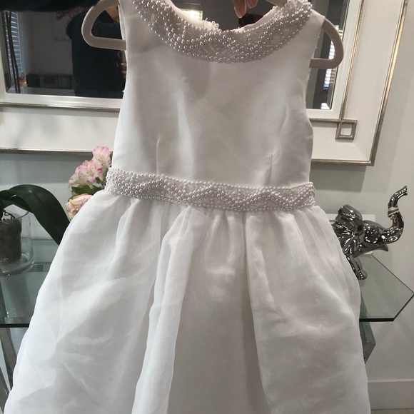David’s Bridal flower girl dress 2T white - Picture 6 of 11